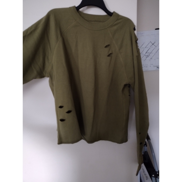 Distressed Kynlee Sweater - Picture 3 of 9